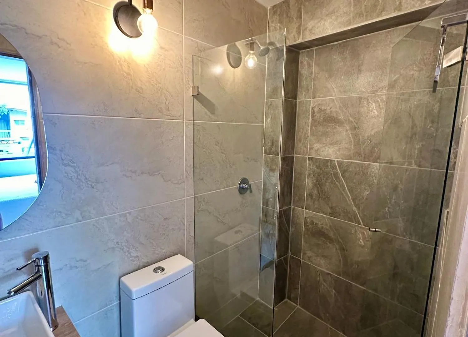 ホテル Habitacion 209 Luxury Laureles - Estadio メデジン 0*,